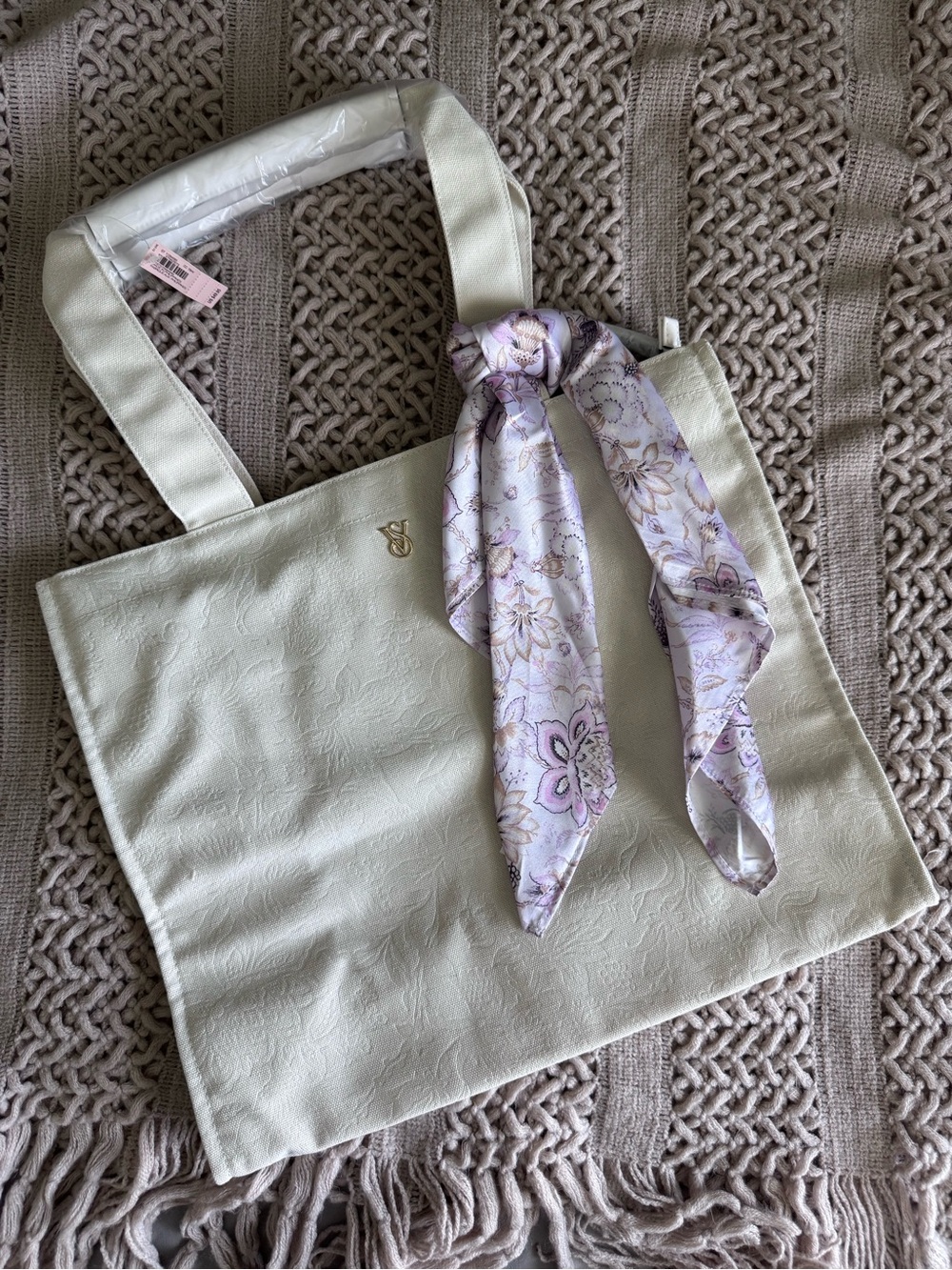 Victoria’s Secret Large Shopper Tote Floral Scarf Marshmallow NWT